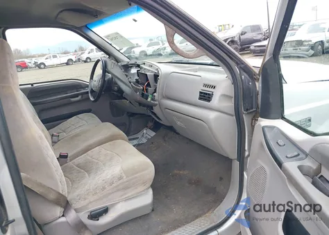 2000 Ford F250 Super Duty из США, поврежденный, VIN 1FTNX20F7YEB15484